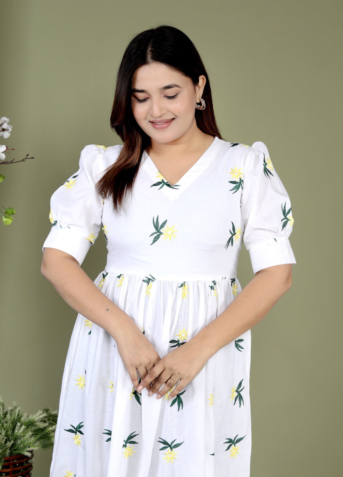 Women White Cotton Flower Embroidery Middi Gown