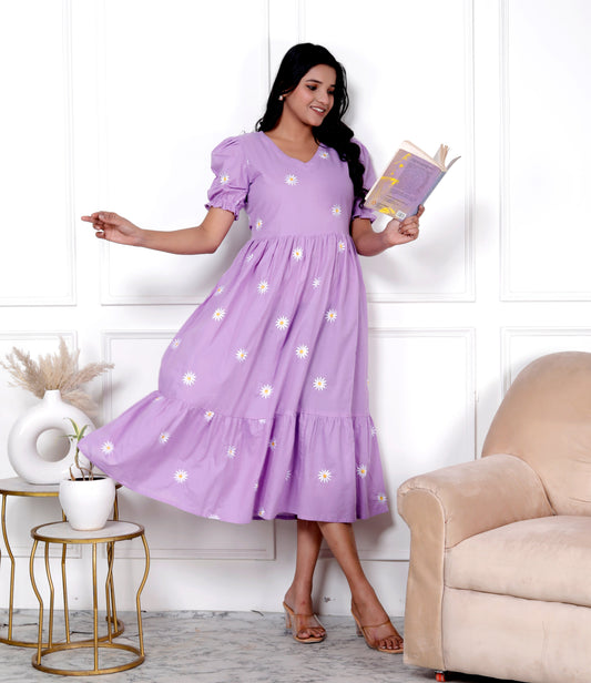Women Lavender Cotton Embroidery Dazy Middi Gown