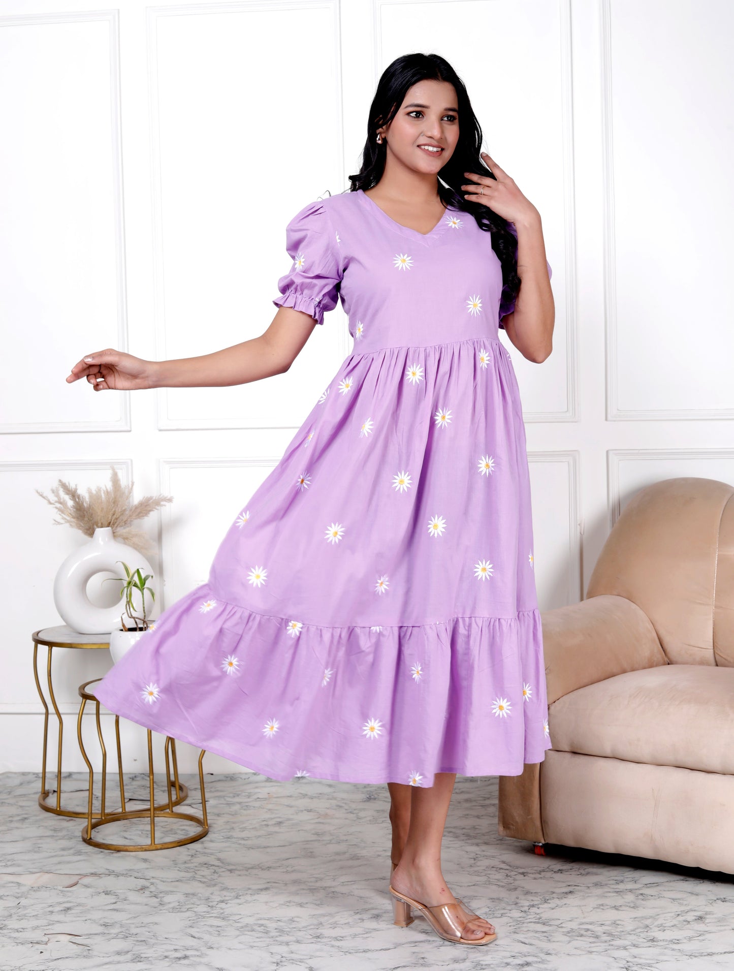 Women Lavender Cotton Embroidery Dazy Middi Gown