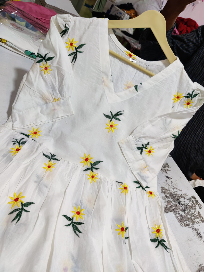 Women White Cotton Flower Embroidery Middi Gown