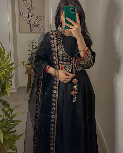 Women Black Chanderi silk Gown and Dupatta set