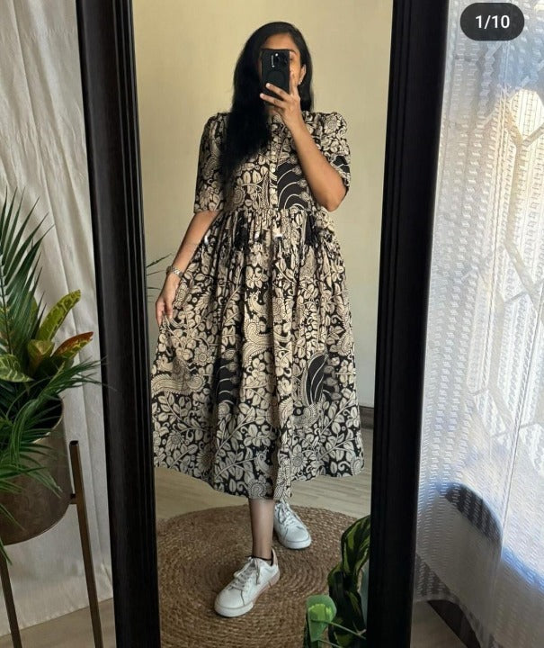 Women Cotton Black Ikkat Print