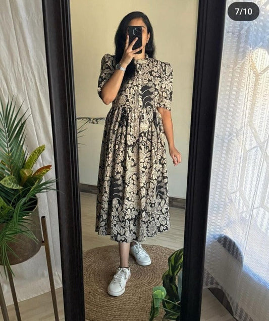 Women Cotton Black Ikkat Print