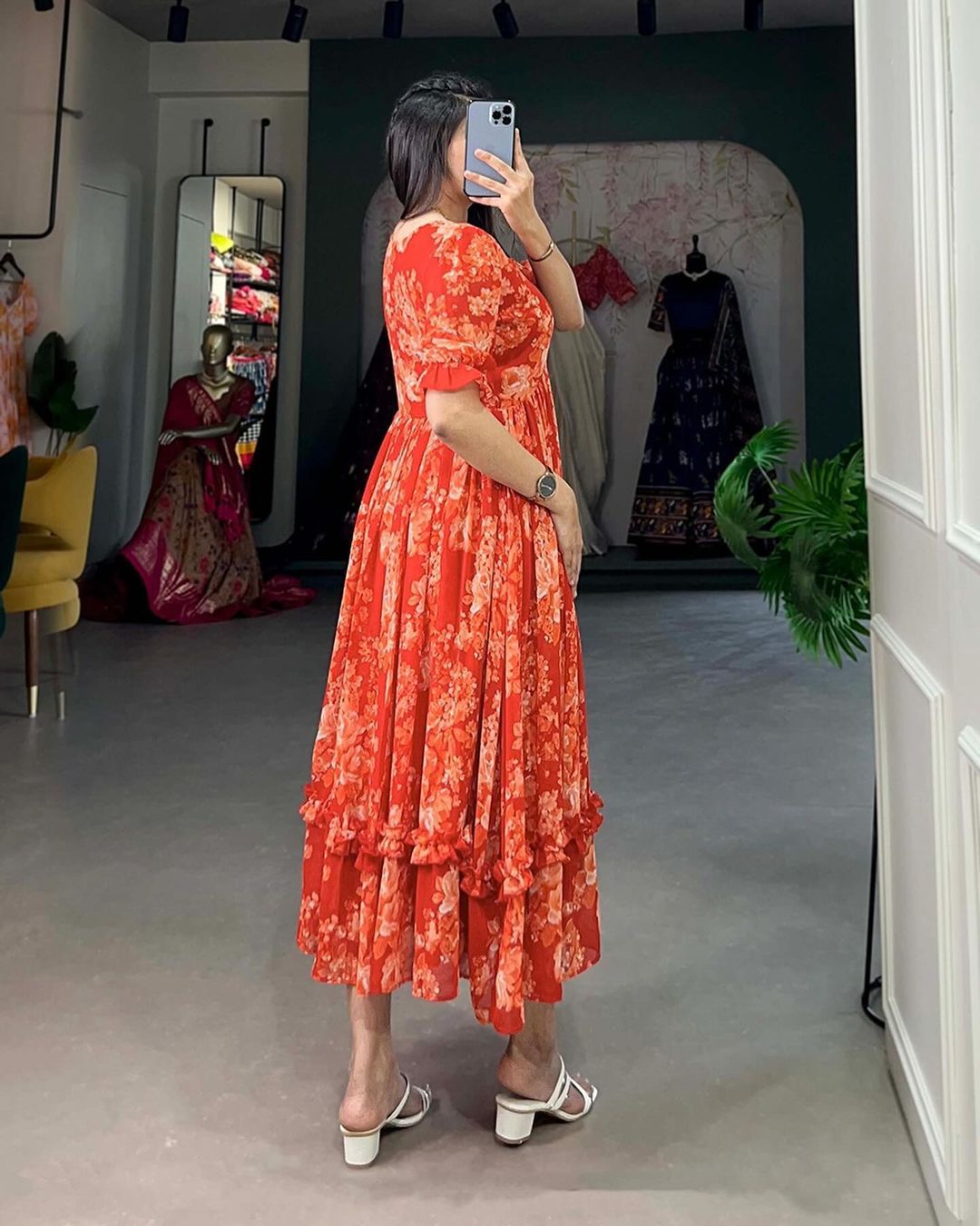 Comfort look fril meternity friendly maxi model dress